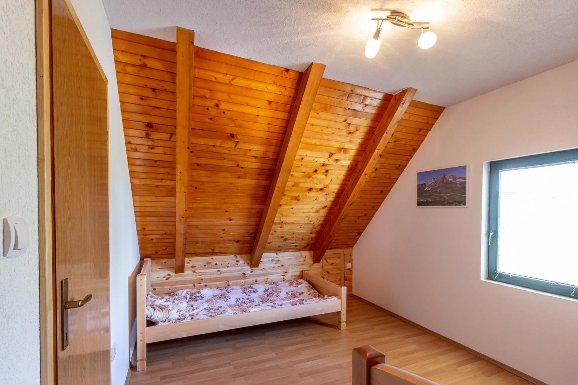Guesthouse Wolf Žabljak Εξωτερικό φωτογραφία